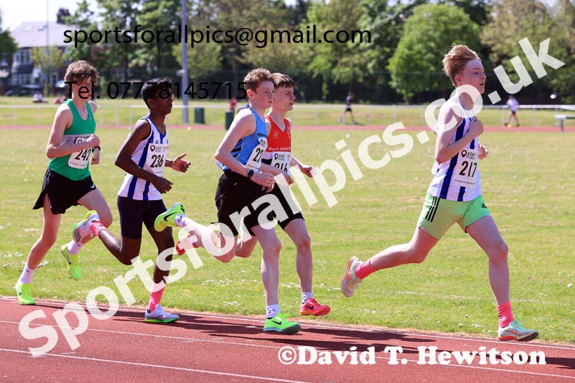 Boys Under-15s 1500 metres, 2024 North Eastern Track and Field Champs., Middlesbrough.  Photo: David T. Hewitson/Sports for All Pics